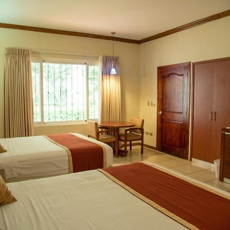 Pato Canales Hotel & Resort San Luis Luaran gambar
