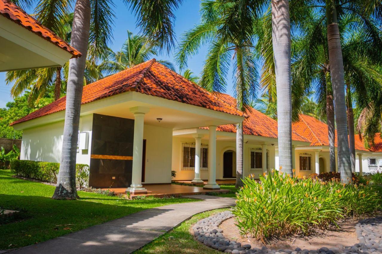 Pato Canales Hotel & Resort San Luis Luaran gambar